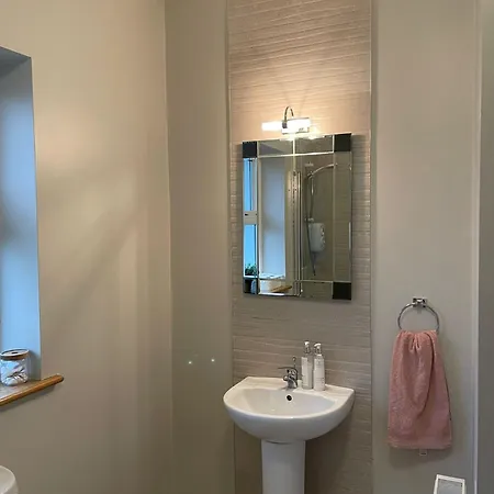 Molly's Self Catering *