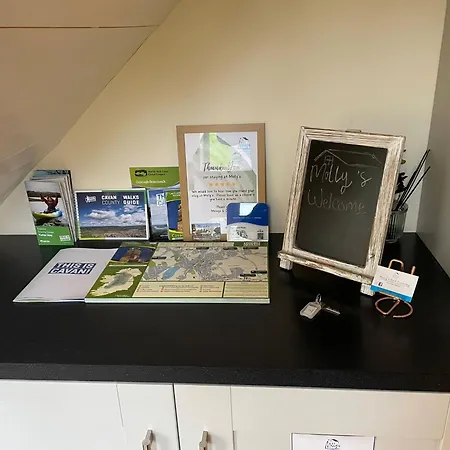 בית נופש Molly's Self Catering קאבן