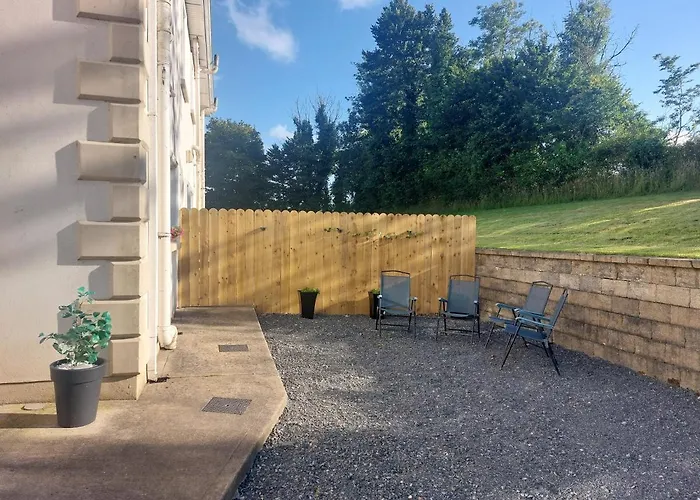 Molly's Self Catering * קאבן