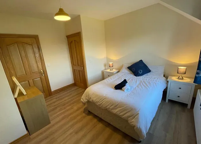 Molly's Self Catering בית נופש